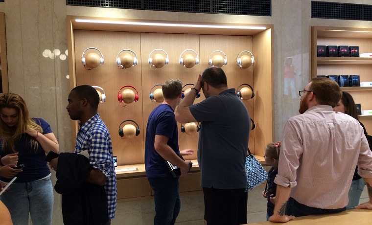 Apple_Store_NYC_2