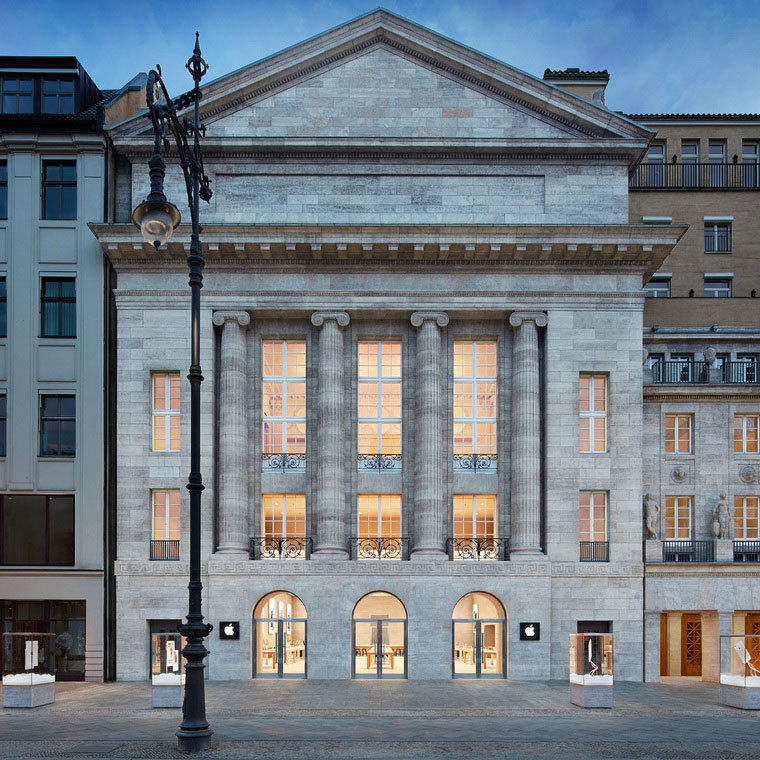 08-Unlikely-Success-of-Apple-Store