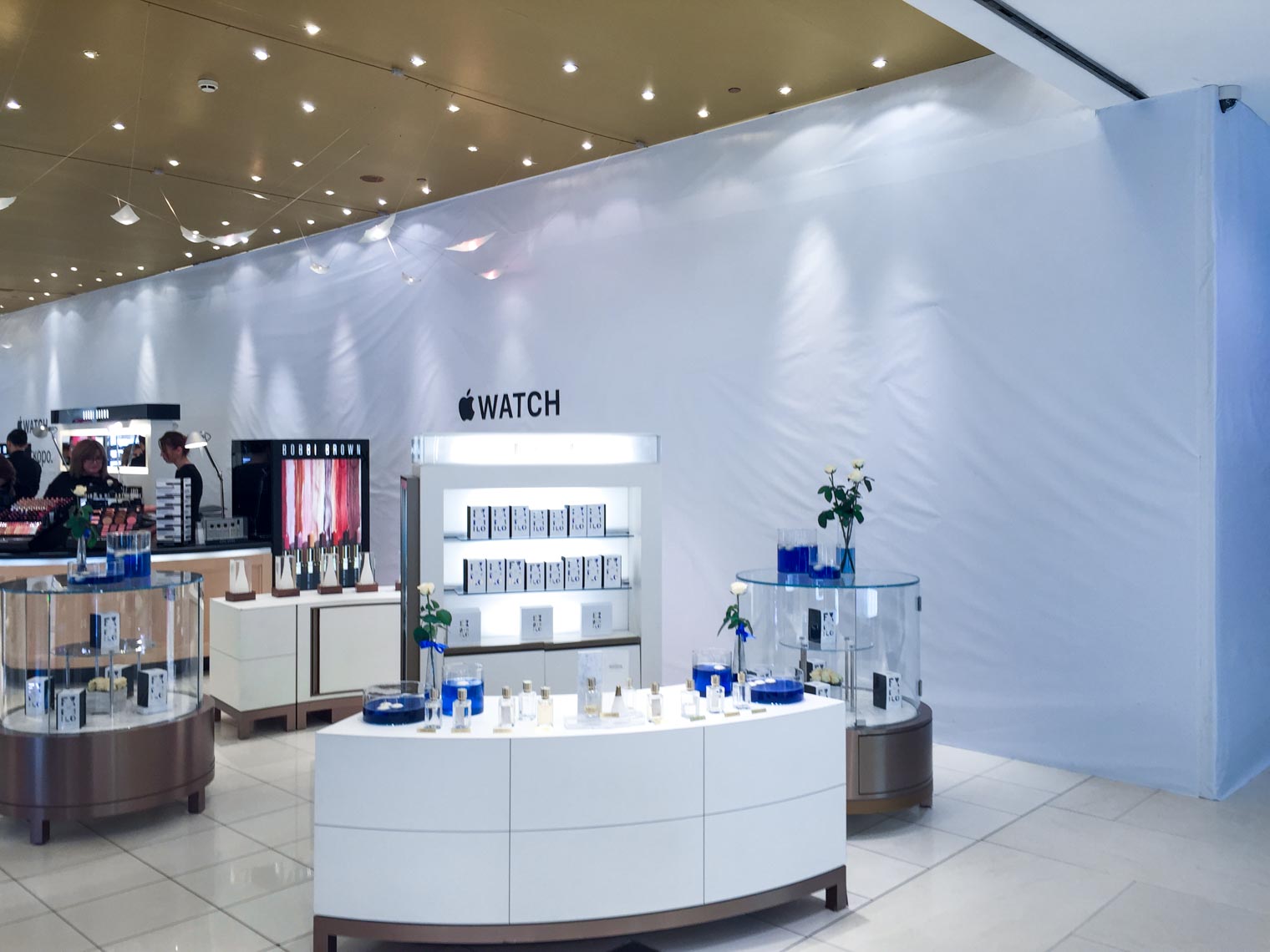 Apple Shop - ЦУМ