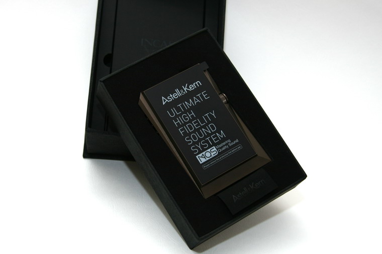 AK380_p11