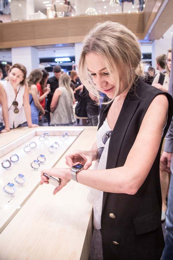 Tsum_Apple_Watch_sales_start_3