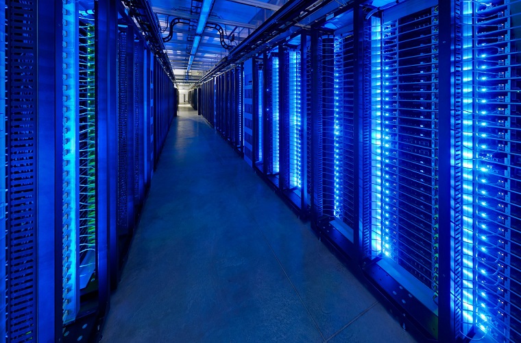 Facebook_Data_Center