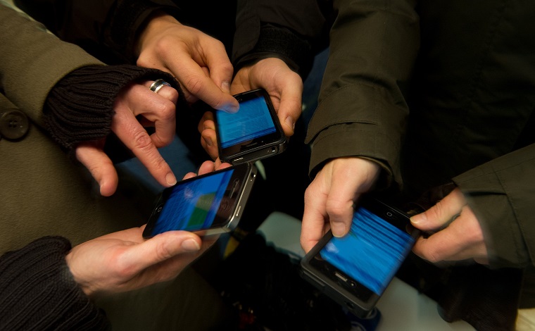 Writing messages with a mobile phone