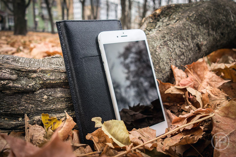 12-iPhone-6-Plus-InUse
