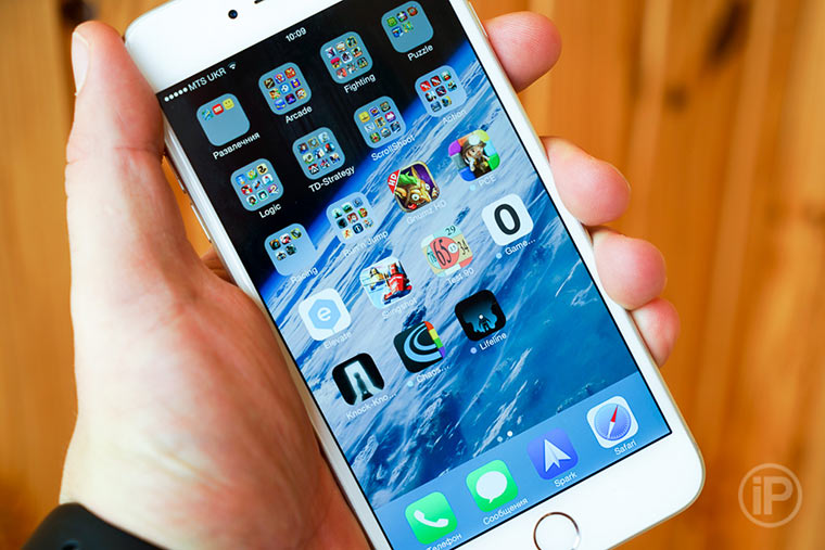 24-iPhone-6-Plus-InUse