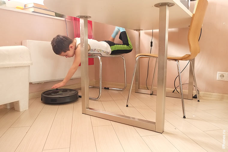 kitchen-under-table