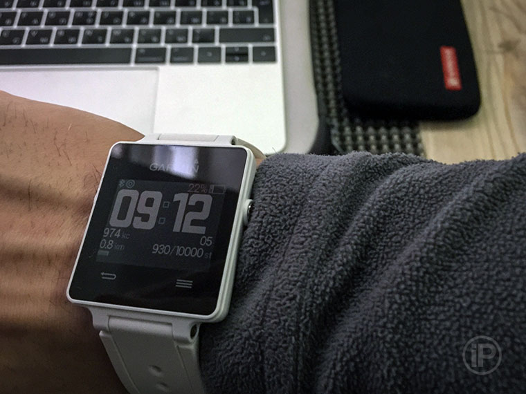 48-Garmin-Vivo-Trackers