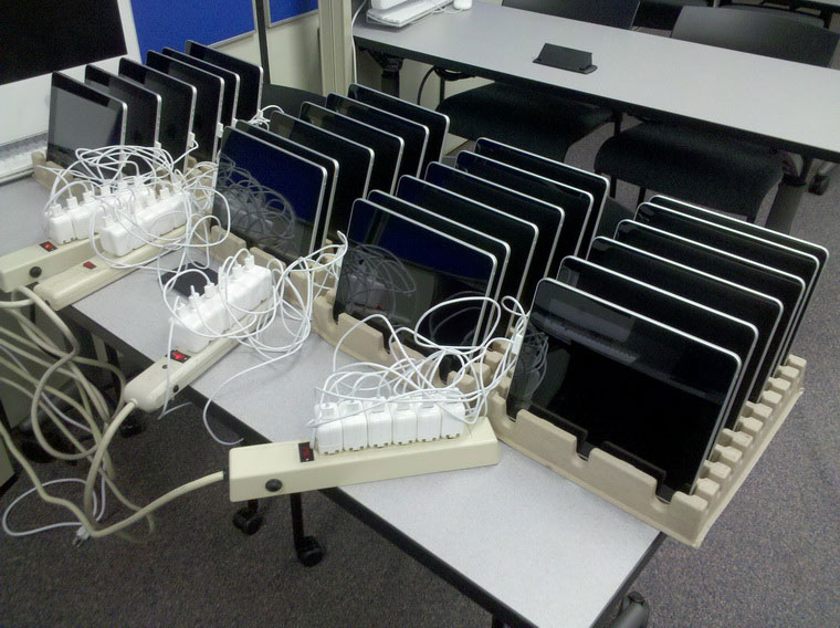02-3-Cook-Chromebooks-Shit