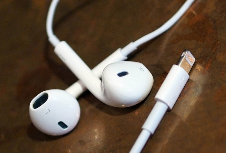 l-headphones