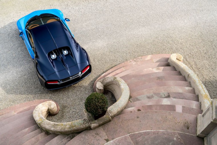 08_CHIRON_Molsheim_rear-up_WEB.0