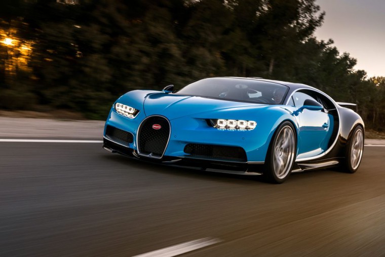 10_CHIRON_dynamic_34-front_WEB.0