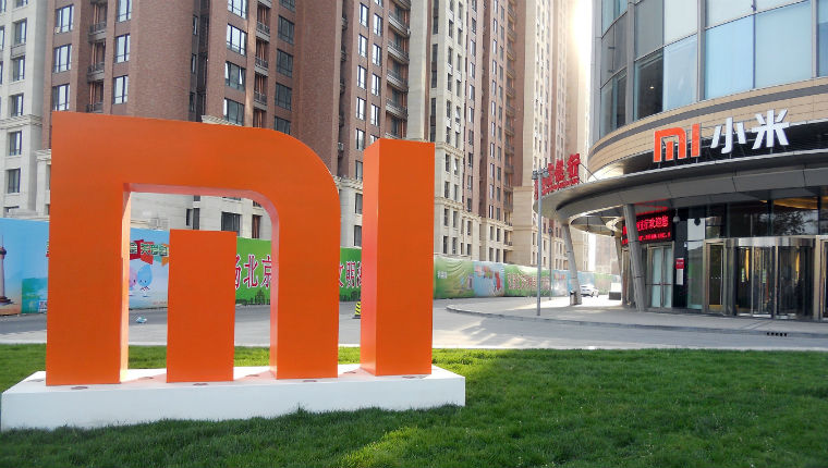 Xiaomi-logo-near-office
