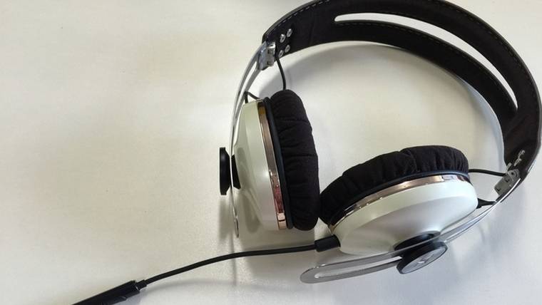 headphones-used (1)