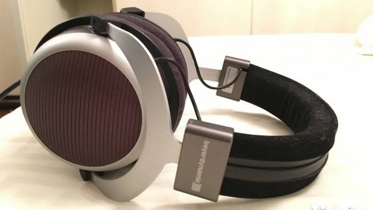headphones-used (3)