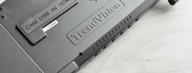 r_3