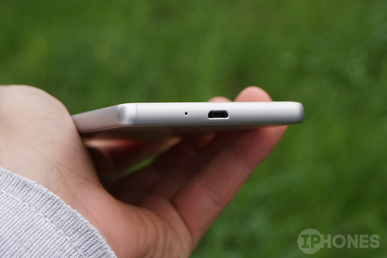 sony-xperia-x-usb