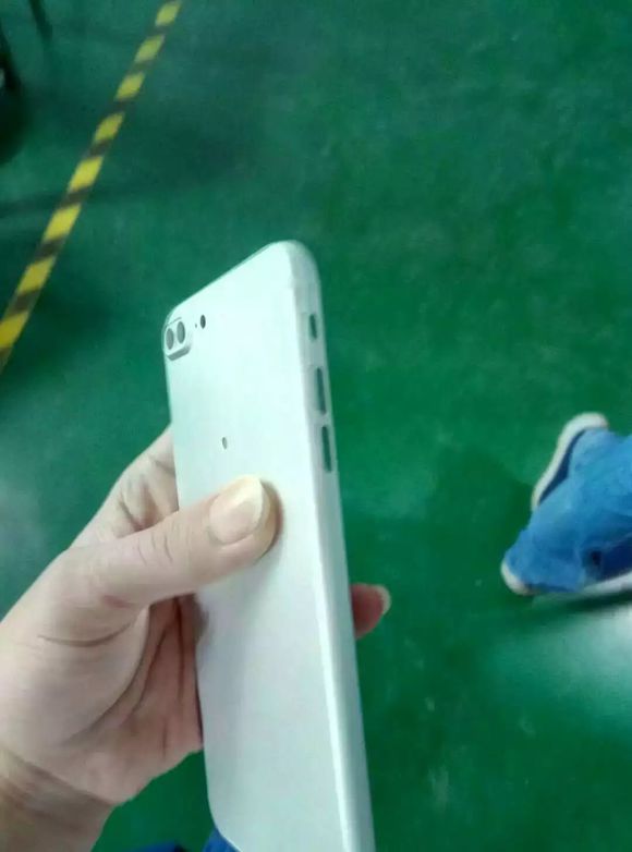 iPhone7PlusMaketIn4