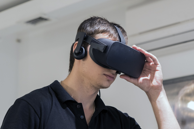 vr2