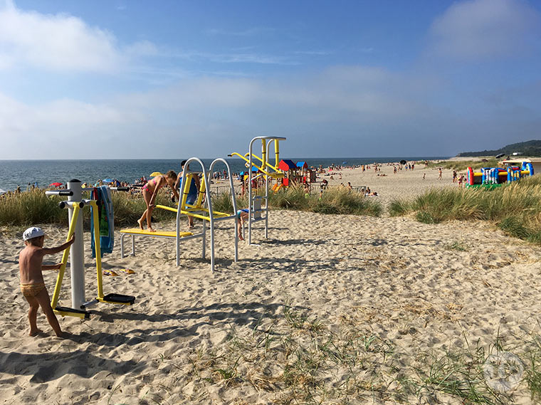 yantarniy-blue-flag-beach-trenajer