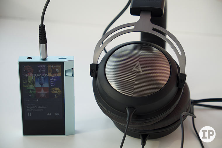astell-kern-ak70-headphones-2
