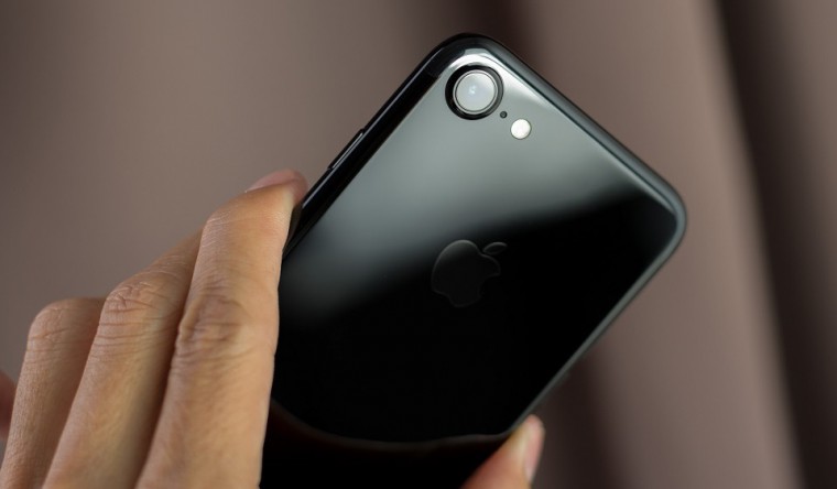 iphone-7-jet-black
