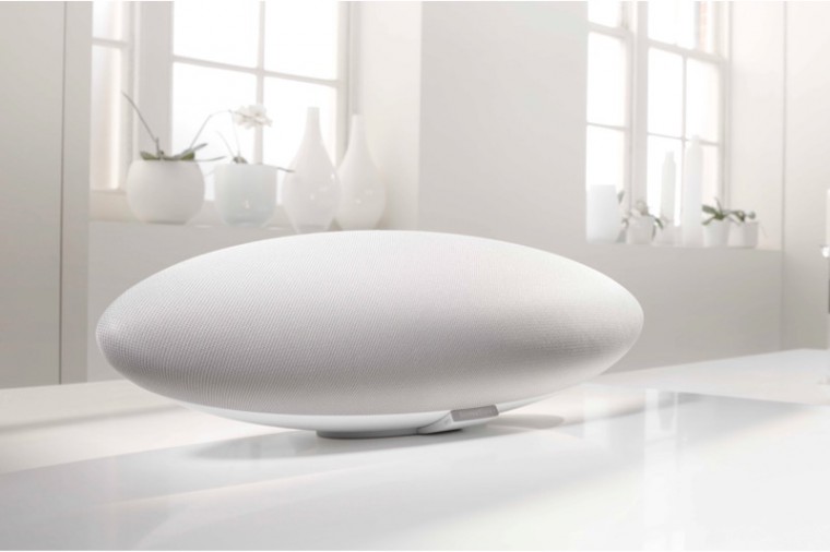 bowers-wilkins-zeppelin-white