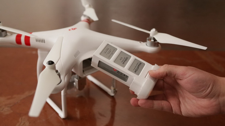 dji-phantom-2-vision-plus-akkumulyator_новый размер