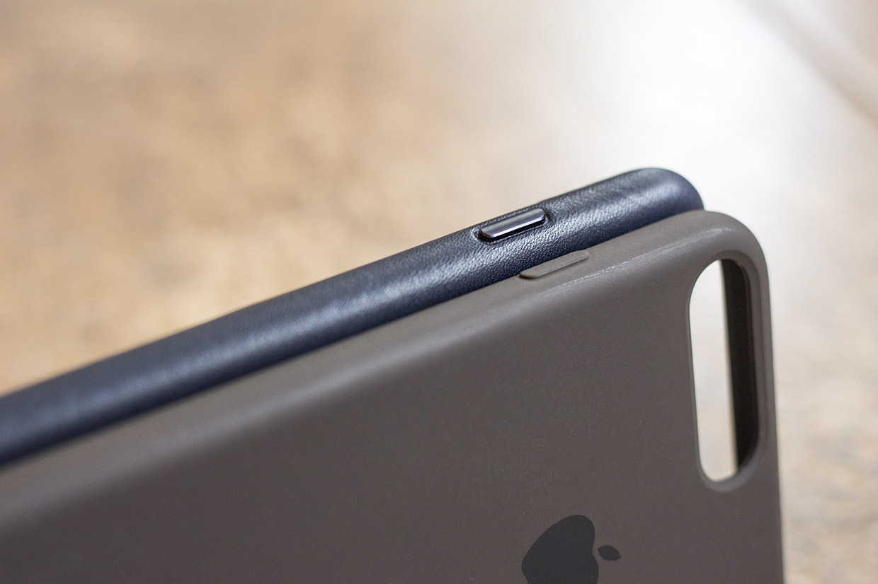 iphone-7-original-cases-review-iphones-8
