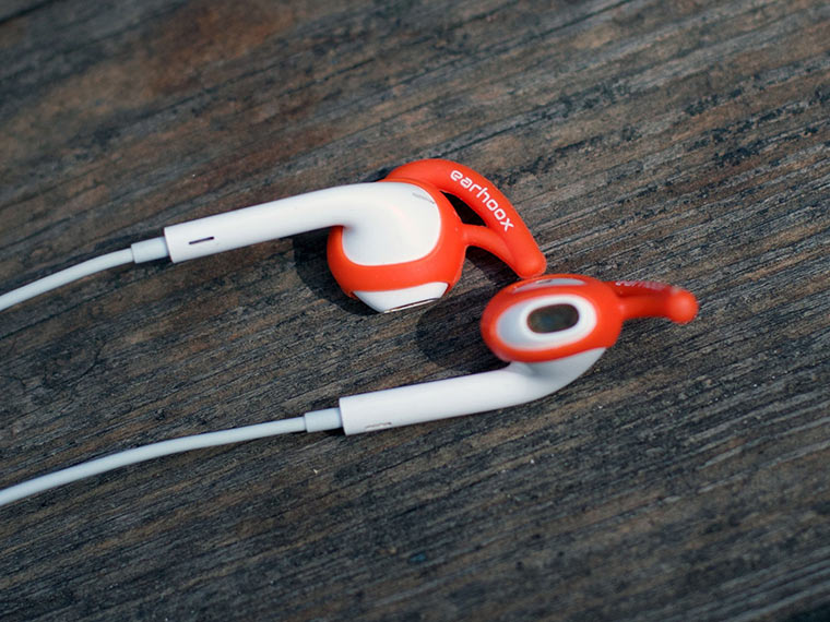 earhooks-red
