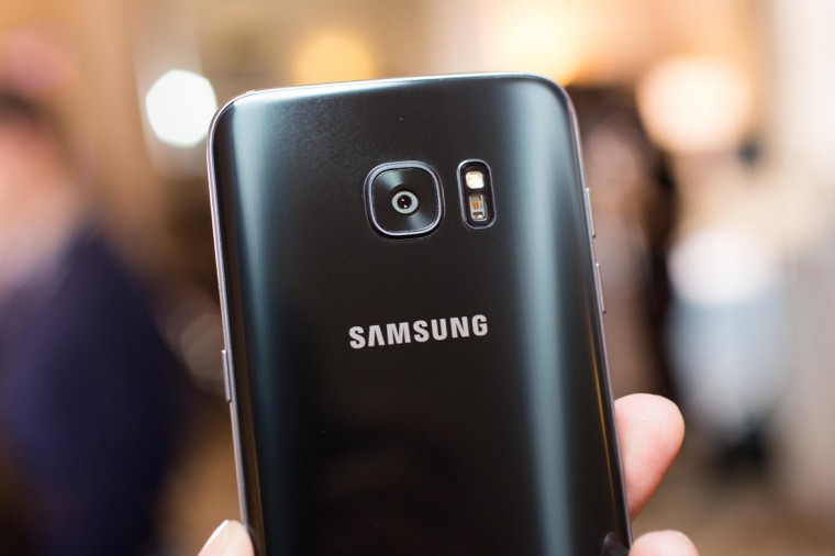 Galaxy-S7-Edge-camera-failed