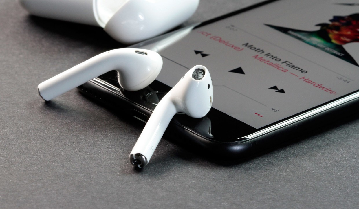 AirPods могут доставить уже с 19 декабря, проверьте почту