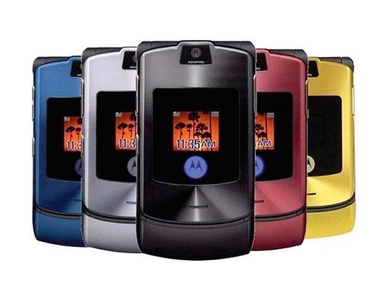 motorola-razr-v3-group-shot