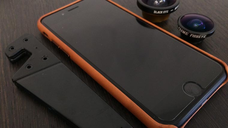 official-leather-case-apple-iphone-7-1