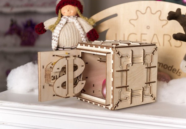 ugears-safe-14