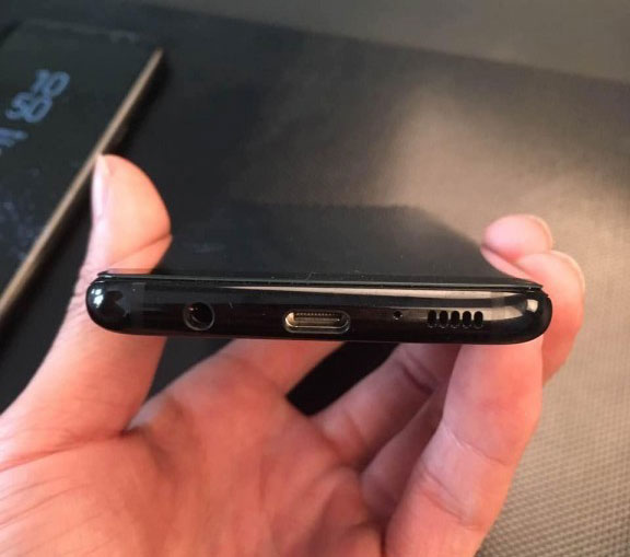 Galaxy-S8-leak-je-black-3