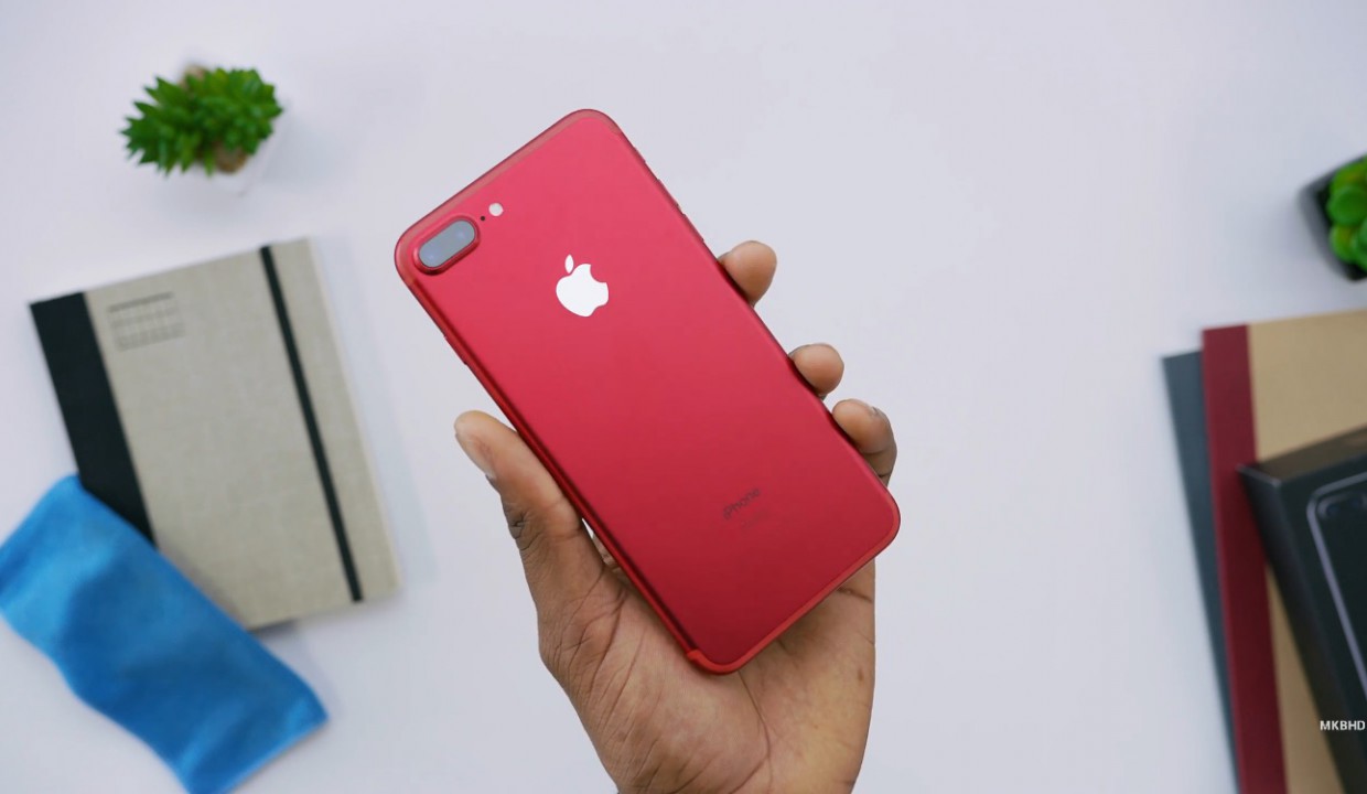 Первый отзыв на красный iPhone 7
