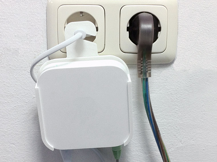 apple-wall-1