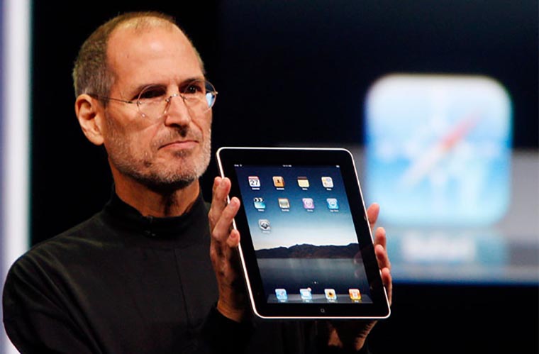 steve-jobs-ipad