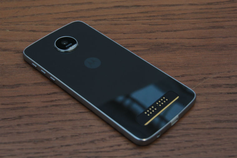 moto-z-play-10
