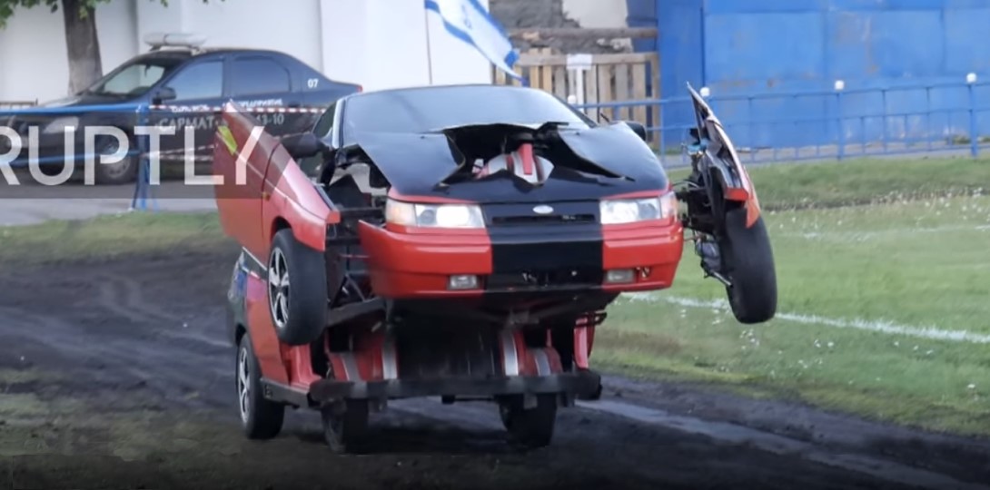 Автоботы реальны: ВАЗ-2110 превратили в трансформера