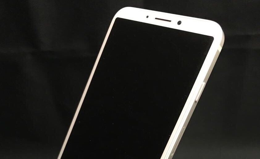 Появилось фото прототипа iPhone 8, но с ним что-то не так