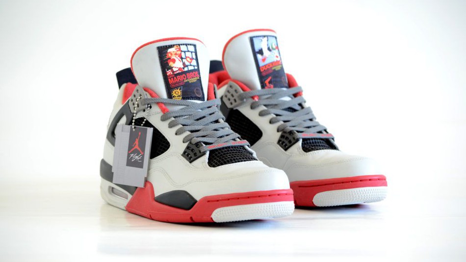 Представлены кроссовки Nike Air Jordans, стилизованные под Nintendo