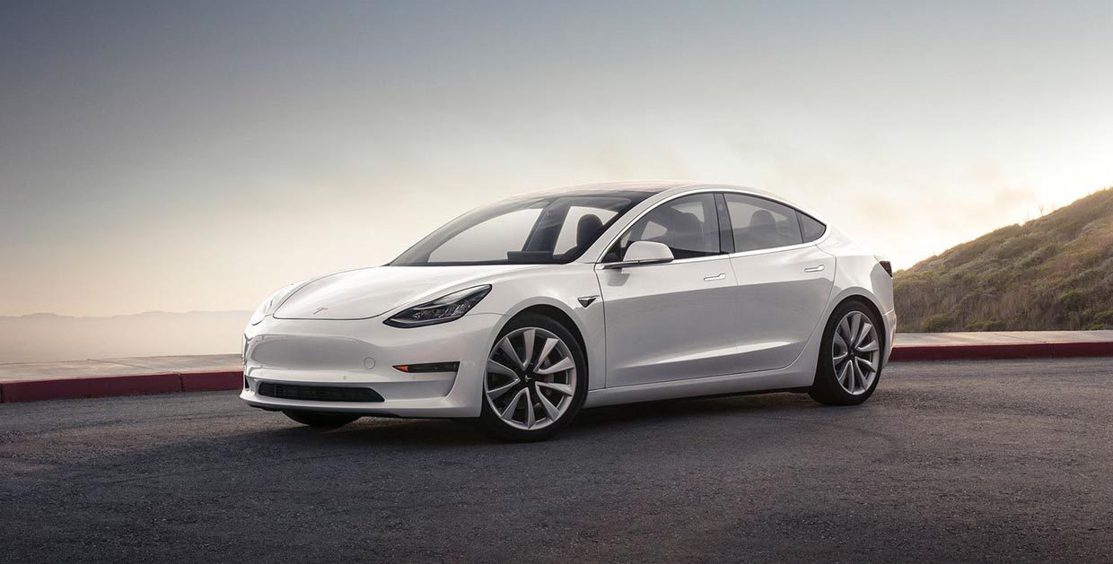 Первые впечатления после тест-драйва Tesla Model 3