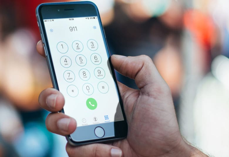 iPhone с iOS 11 научился сам звонить в полицию