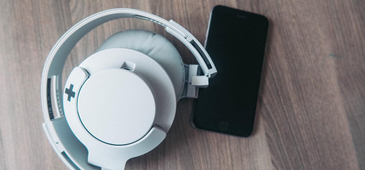 Зачем я купил беспроводные наушники, если у меня есть AirPods