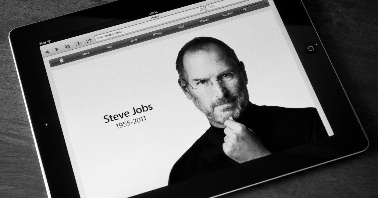 Каким знаменитостям Apple посвящала свой сайт. Помимо Джобса