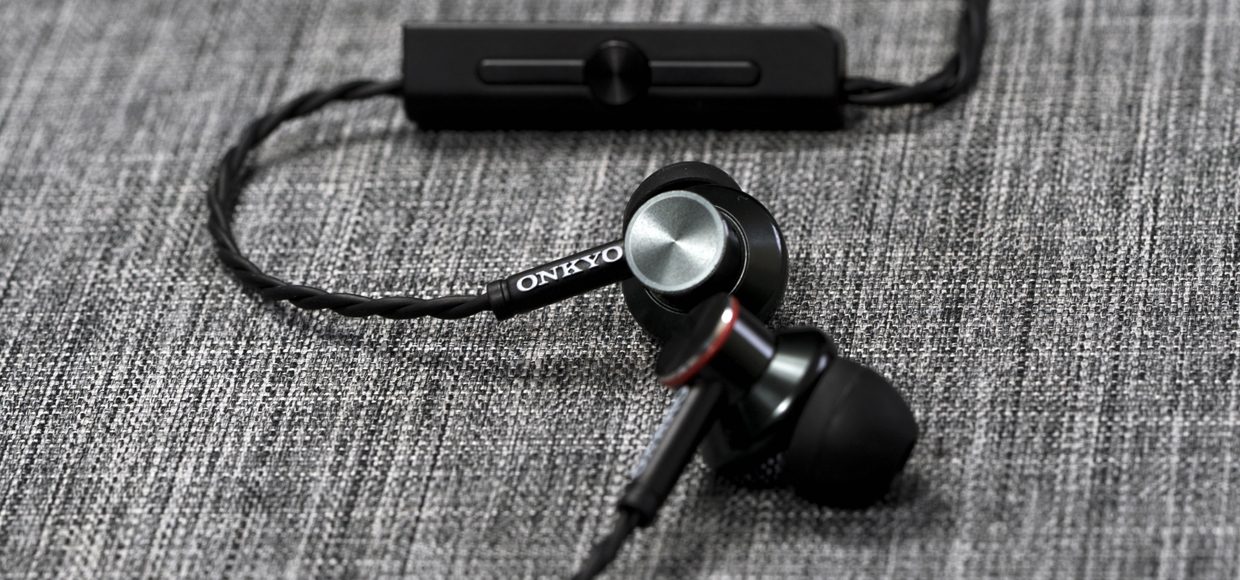 Это крутейшие беспроводные наушники Onkyo E700BT. Скидка 15%