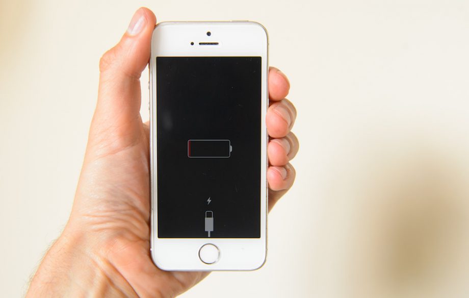 Акция. Замени аккумулятор iPhone в Санкт-Петербурге за копейки!