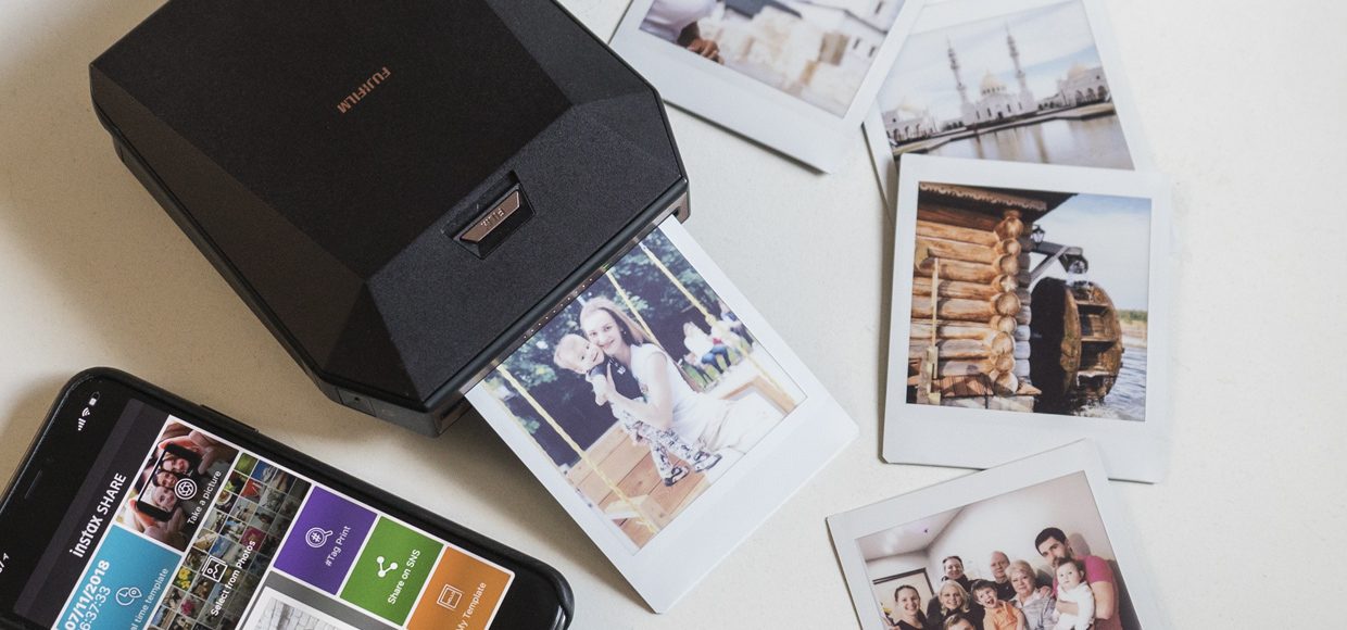 Это принтер в кармане! Он прям сам печатает. Обзор Fujifilm Instax SP-3