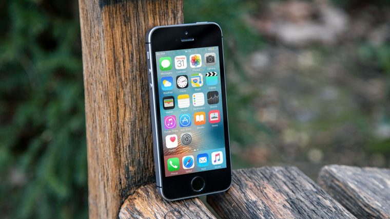 Я до сих пор пользуюсь iPhone 5s и доволен